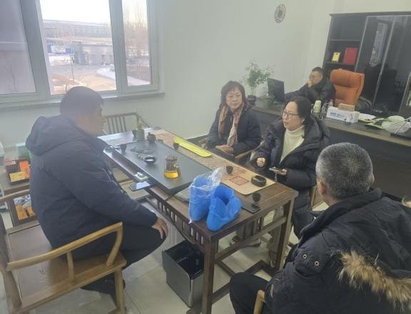 深入冰雪产业一线